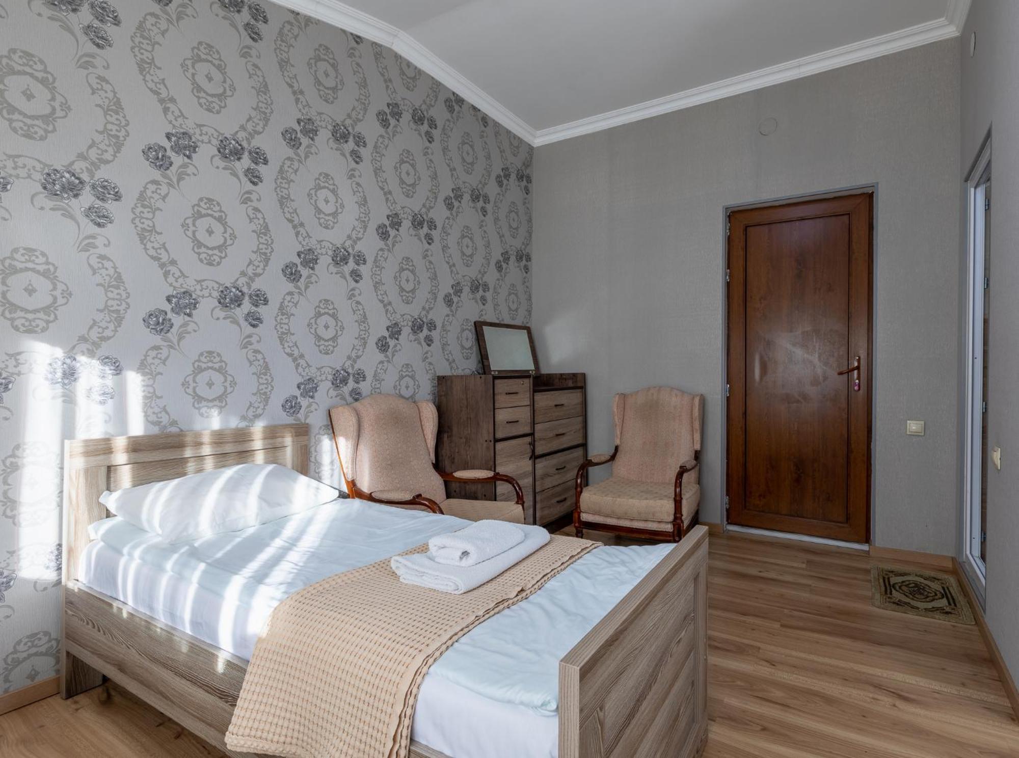 Guest House Nikala Mestia Exteriér fotografie