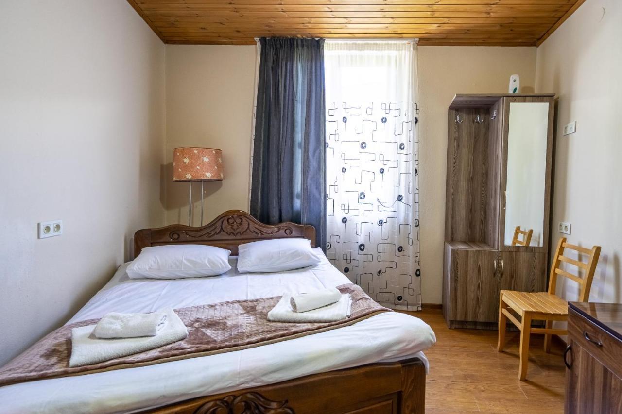 Guest House Nikala Mestia Exteriér fotografie